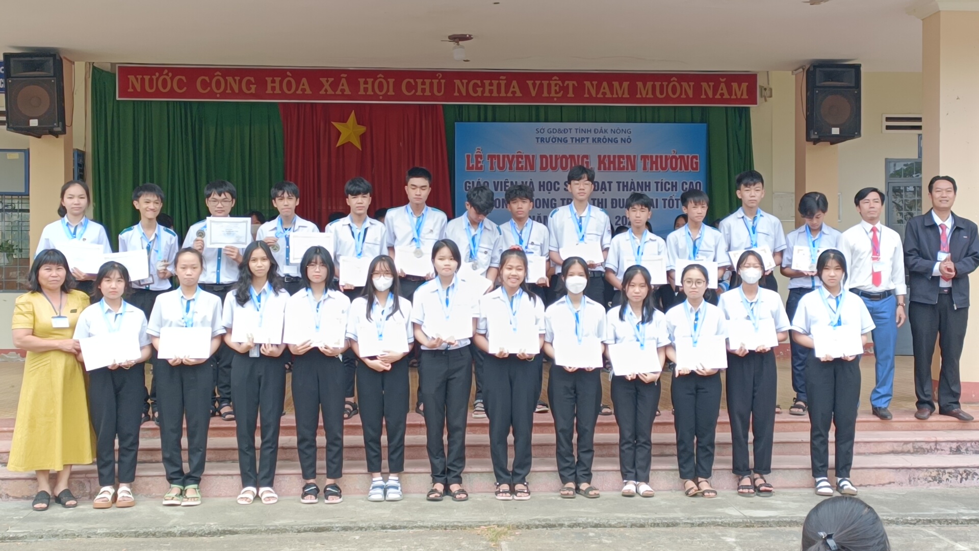 Video Lễ Tuyên dương, khen thưởng năm học 2022 – 2023. THPT Krông Nô